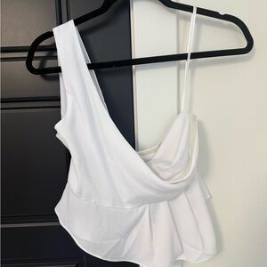 Superdown White Asymmetrical Blouse